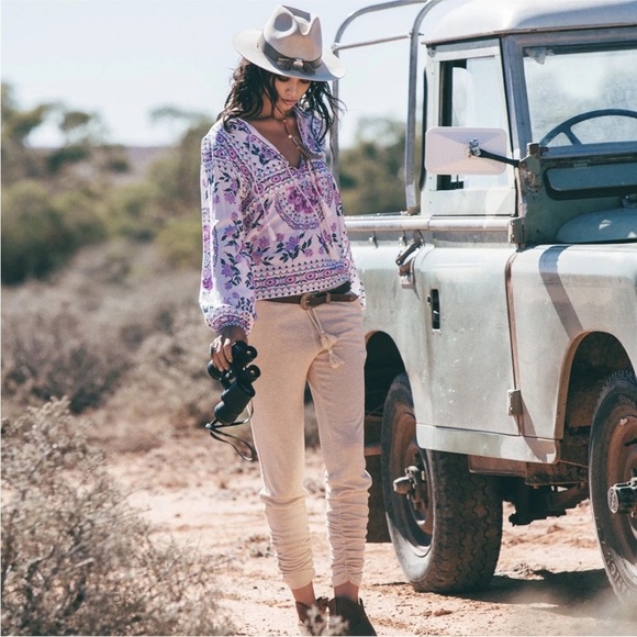 Spell and the Gypsy Pandora Blouse - Picture 2 of 10